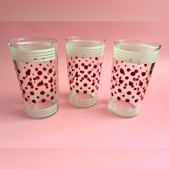 Set of 3 red and while polka dot cocktail glasses - Picture 4 of 5